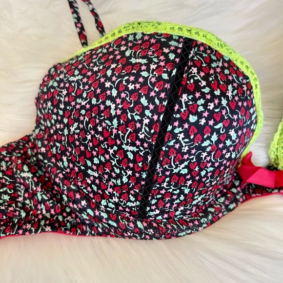 32C/XS Vs Victoria’s Secret Sexy little things Mermaid bra& Guarter ruffle skirt - Picture 3 of 15